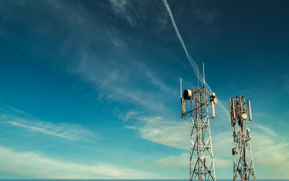 Почему запуск 5G ускорил мобильный интернет даже у тех кто не подключался к новым сетям