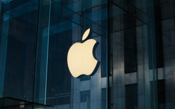 Apple ужесточила контроль скрытых функций в App Store, под ударом российские банки